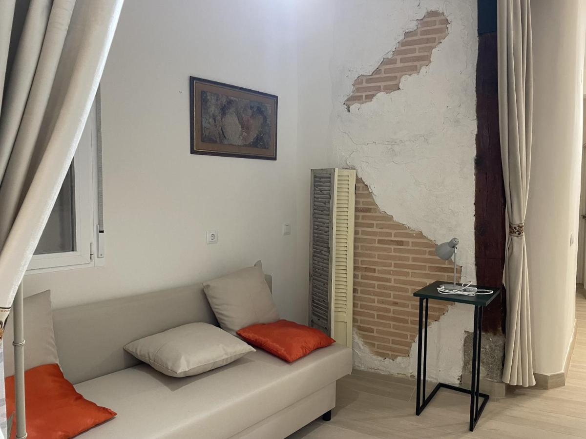 Amplio En El Corazon D Malasana Madrid Kültér fotó